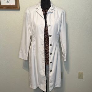 Clinique Brand Lab Coat size 4